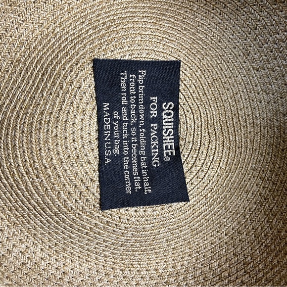 🌺Eric Javits squishee straw hat 🌺 - Picture 5 of 7